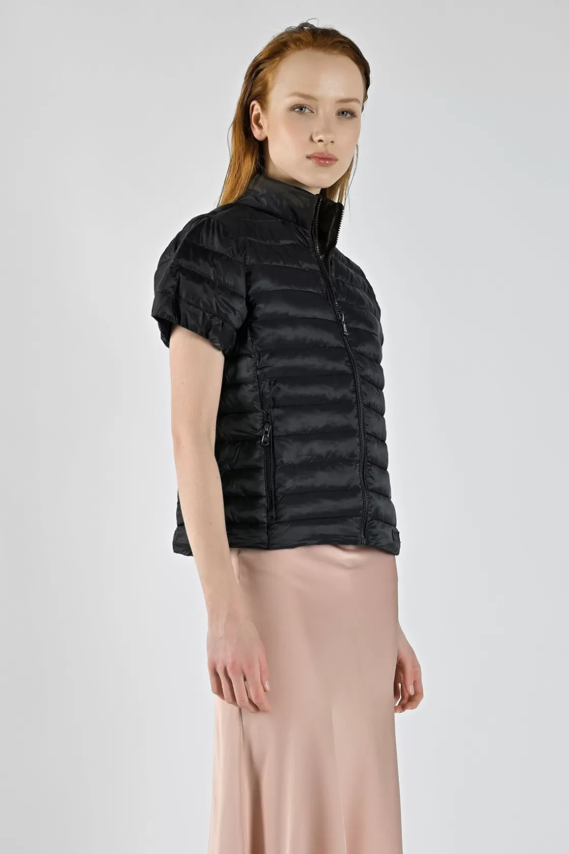 Canadian Classics Rita Short Down Jacket Recycled Black Shop